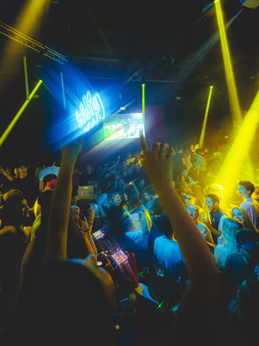 Una notte al Totem Club