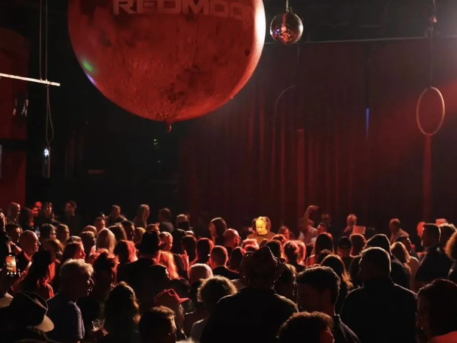 REDMOON al Totem Club